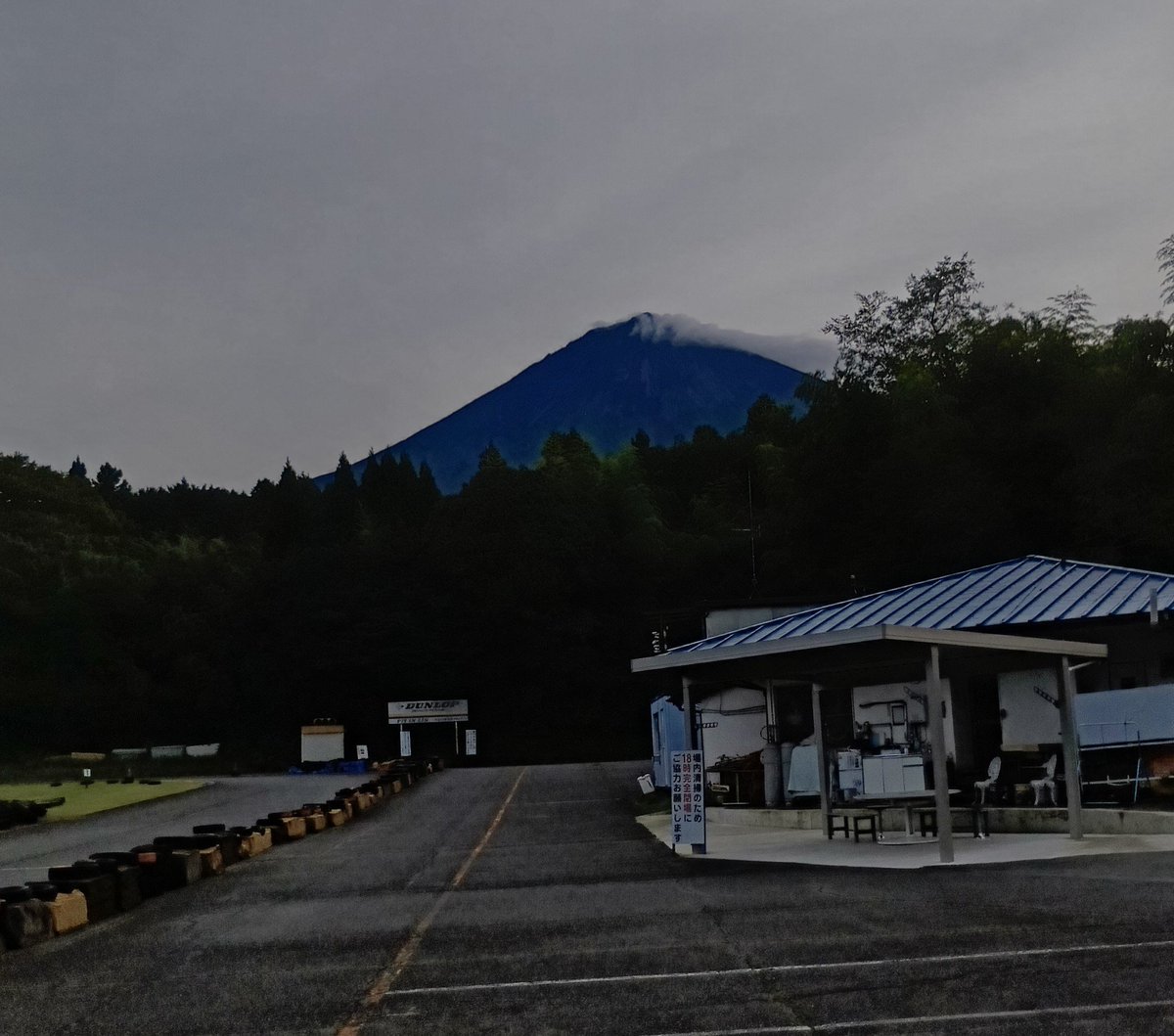 yurusoukoukai's tweet photo. 今のところ富士山が見えております。

＃白糸スピードランド https://t.co/6cXUiTEvZ1