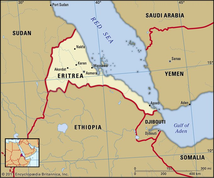 hazalbp's tweet photo. ABD, Eritre'ye Yönelik Yaptırımları Kaldırdı!

▪️ ABD Hazine Bakanlığı, Trump yönetiminin aldığı kararla Eritre Savunma Kuvvetleri ve hükümet yetkililerine yönelik uygulanan yaptırımları kaldırdığını duyurdu.

▪️ Biden yönetimi, 2021 yılında Etiyopya'daki savaşta Eritre güçlerinin kuzeydeki Tigray bölgesinde savaşan Etiyopya birliklerine destek vermesi nedeniyle Eritre'nin iktidar partisine, ordusuna ve üst düzey yetkililerine yaptırım uygulamıştı.

▪️ Suudi Arabistan'ın tam karşısında yer alan Eritre, Massawa ve Assab gibi kritik limanlarıyla Kızıldeniz'in güvenliği ve bölgesel deniz trafiği açısından stratejik bir konumda bulunuyor.

▪️ Yaptırımların kaldırılması, Kızıldeniz'deki stratejik dengelerin ve bölgedeki deniz geçişlerinin öneminin arttığı bir dönemde gerçekleşti.

▪️ Alınan kararın, ABD'nin Kızıldeniz geçiş yollarında güvenlik ortaklıklarını genişletme arayışında olduğunu gösteriyor.
