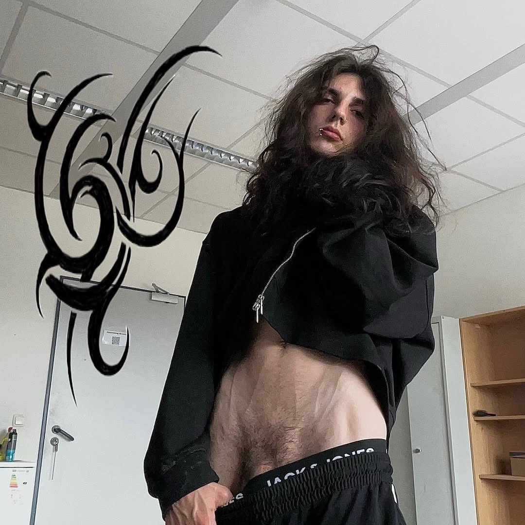 dihisilius's tweet photo. Heh #nsfwㅤㅤ https://t.co/IrL5Hy1aRT