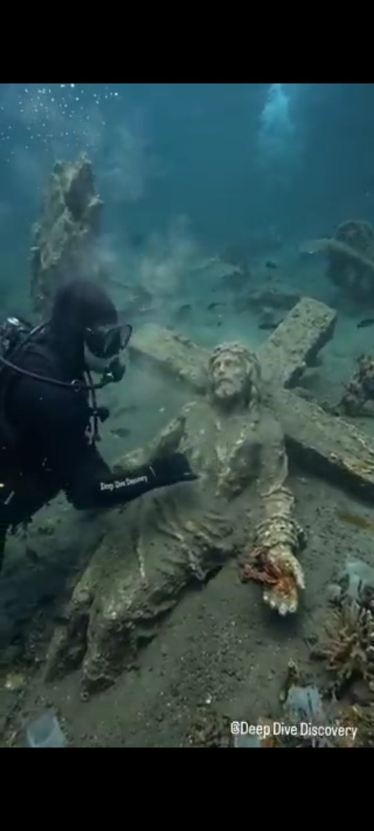 UcheMaryOkoli's tweet photo. Jesus is everywhere. https://t.co/CVQJyKcSGo