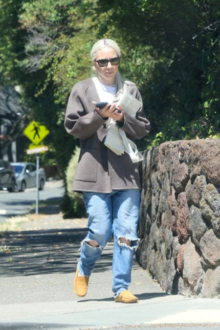 gagasourcelgs's tweet photo. Lady Gaga em Mill Valley, California (23 de agosto de 2026). https://t.co/aOddXJu9BQ