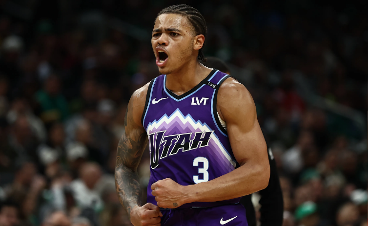 basquetplus's tweet photo. El perimetral acordó un vínculo por cinco temporadas y 157,5 millones de dólares con Utah Jazz, sumándose a Victor Wembanyama y Amen Thompson en la camada.
Keyonte George aseguró un millonario acuerdo con Utah: el tercero de su clase
https://t.co/JgBgfiQGIr https://t.co/0hOAqK7kVz