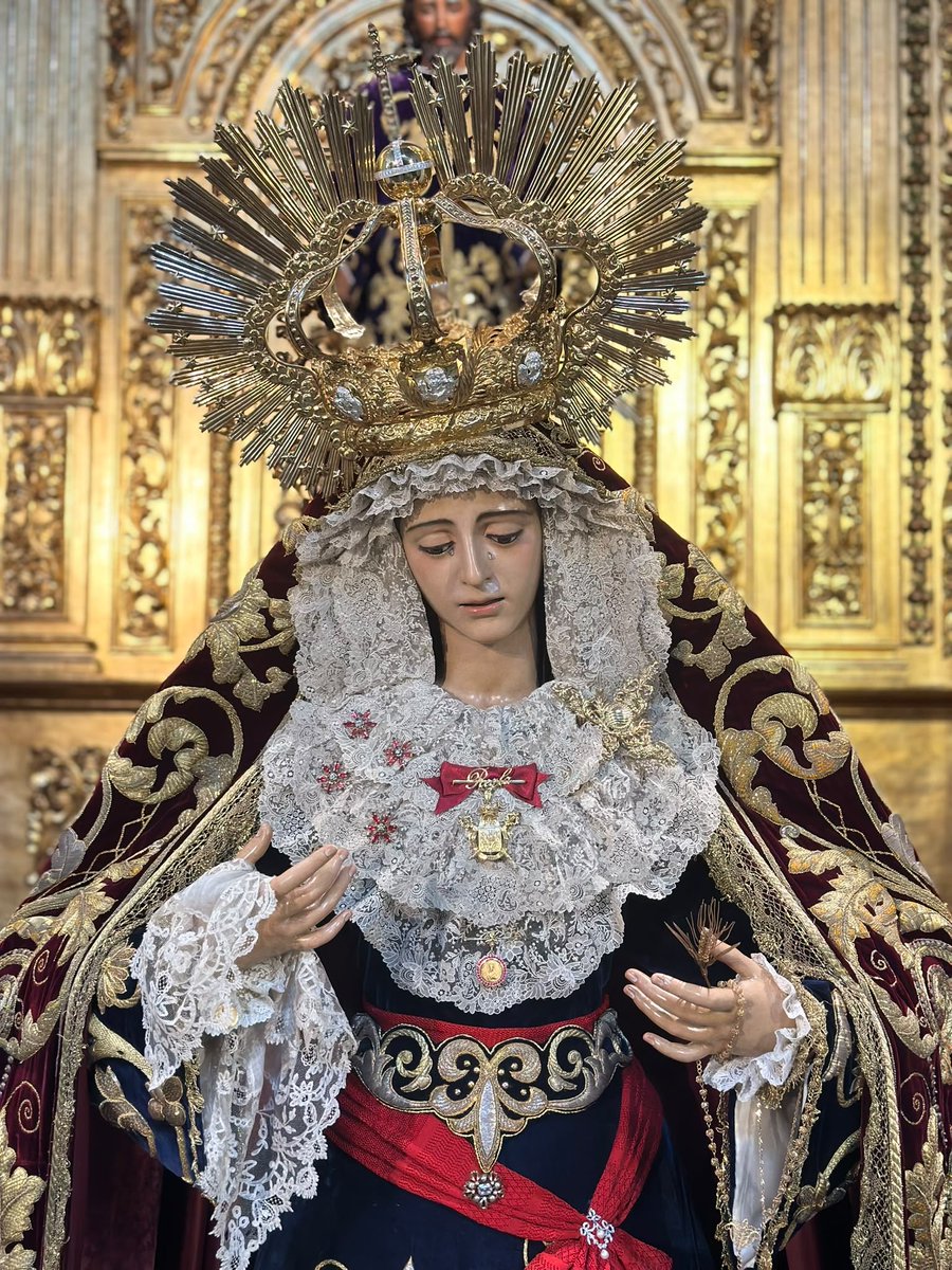 HdadPanaderos's tweet photo. 📌María Santísima de Regla Coronada ataviada para la celebración del traslado y del Solemne Triduo, que tendrán lugar en los próximos días. https://t.co/lXs4Esl0WR