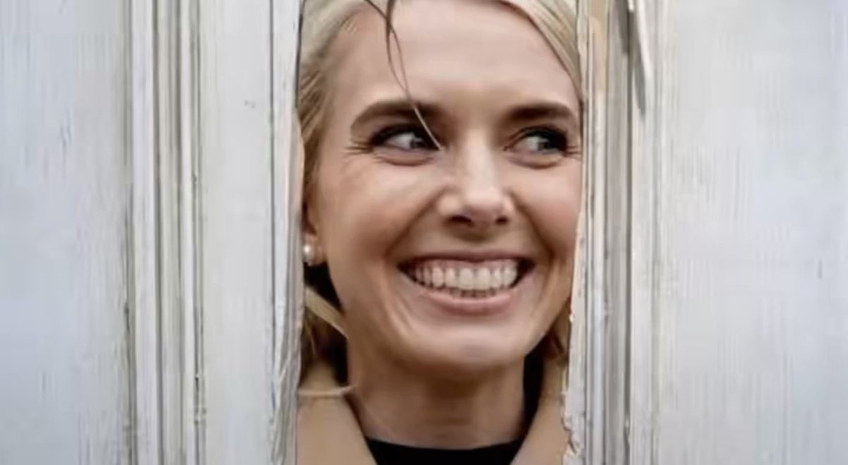 NotHoodlum's tweet photo. “Sorry I chewed through the door, Mr. President. No one knew where you were for eleven minutes.”

“I was hiding from you.”

“You always make me laugh. That’s why I’m your number one fan.” https://t.co/N1X5ZgX49S
