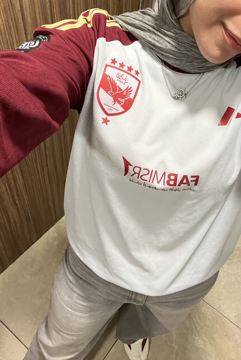 Ghada_Elsayd's tweet photo. أنا فهمت ليه الرجالة على طول لابسين jerseys 👍 https://t.co/OlVf3n2yjQ
