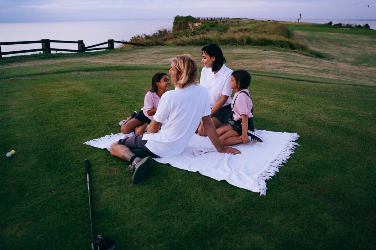 JerrySmithnr9y's tweet photo. Through a sports mailing, I was with a patient designer near the beech headland. Distant call and eucalyptus reflection were around us. My plum bottle and burgundy towel were there too. By the end, there were five of us. #GolfCommunity #BeechHeadlandGolf https://t.co/QWadI4FH90