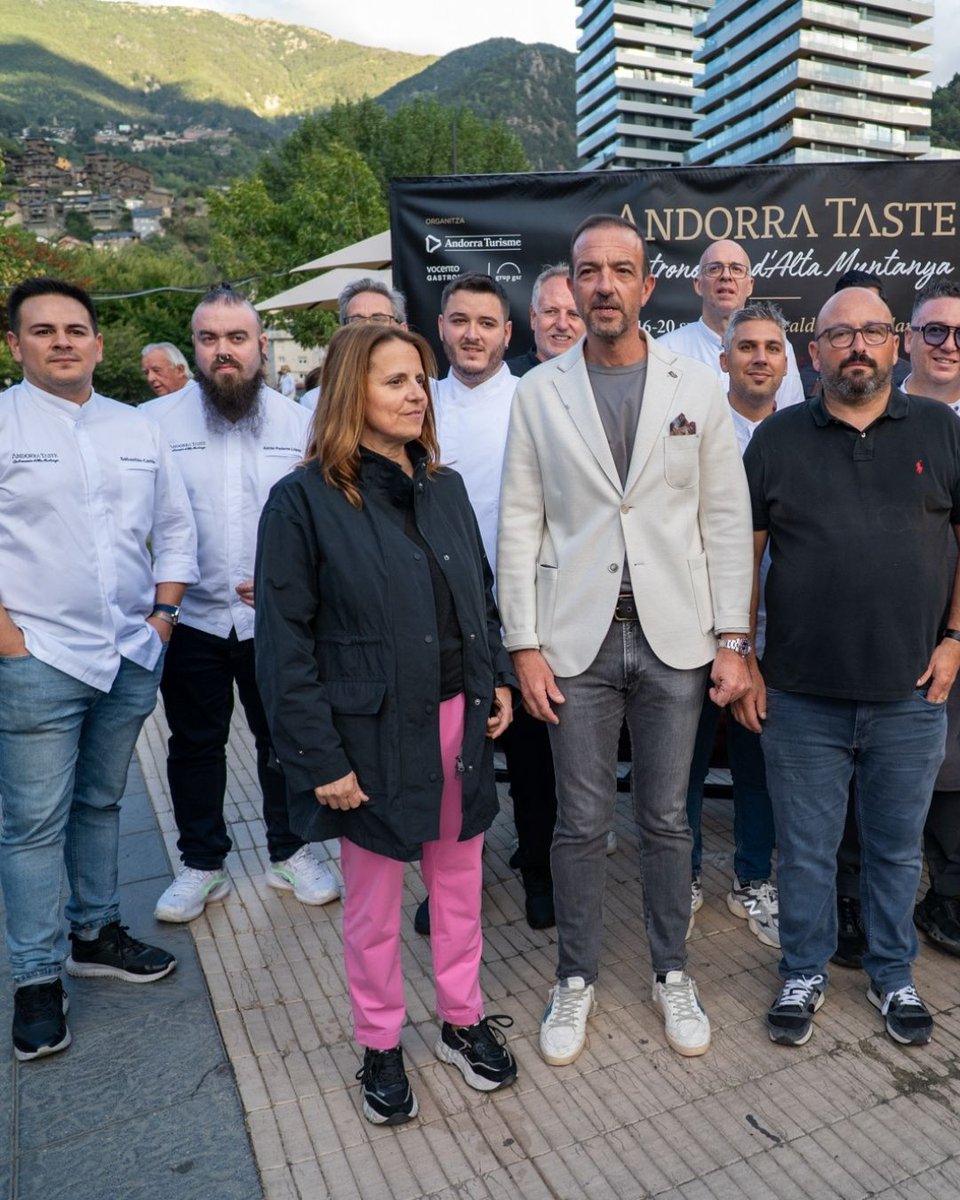 AndorraTaste's tweet photo. #AndorraTaste
Us esperem fins diumenge per gaudir de rica gastronomia
Inaugurat Andorra Taste
@andorraworld_ad @comuee #visitandorra #andorrataste @andbank_and https://t.co/4tE8XJPWZJ