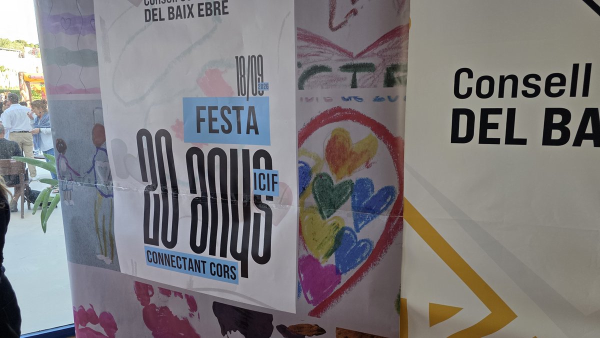 OscarOlogaray's tweet photo. Celebrem 20 anys de ICIF @CCBaixEbre, un servei que treballa per l’acolliment i l'adopció a les Terres de l’#Ebre. Enhorabona als qui ho heu fet possible: Maribel, la coordinadora, equip tècnic, famílies i també a l'expresident del Consell, @Ferran_Bel, per impulsar-lo al 2006! https://t.co/zBgaH7XB33