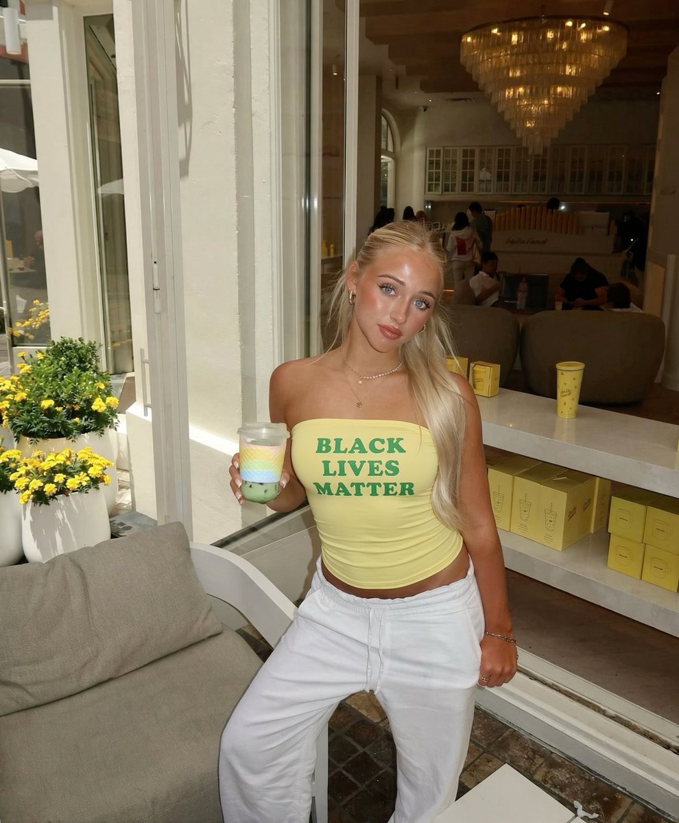 OnceYouGo_'s tweet photo. Snow bunnies CANNOT cheat

#snowbunny #blm #bbc https://t.co/emrMZvwhzp