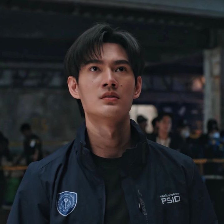 binxwinks's tweet photo. inspector Singha appreciation post 🚔🔥
˚　　　　✦　　　.　　. 　 ˚　.　　　　　 . ✦　　　 　˚　　　　 . ★⋆.
　　　.   　　˚　　 　　*　　 　　✦　　　.　　.　　　✦　˚ 　　　　 ˚　.˚　　　　　　.　　. 　 ˚　.　　　　 　　 　　　　 

⟡ #pavelphoom #BabeCats ⟡
#GoddessBlessYouFromDeath
