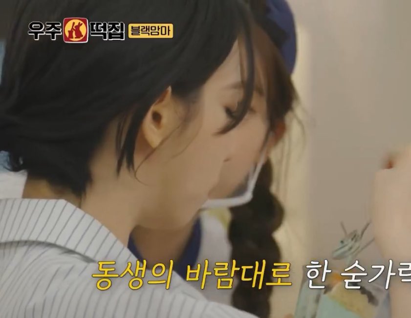 puru_dd's tweet photo. 카리나언니 견얼마나쓰다듬은거임 https://t.co/IpSPZowzP7
