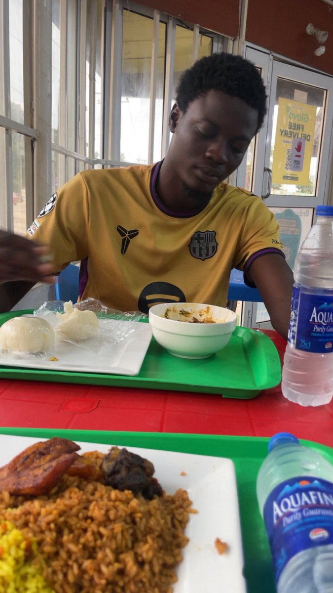 EhisOjeks's tweet photo. popular skit makers, ehis and manny were spotted having dinner in lugbe https://t.co/VPBRa44h5n