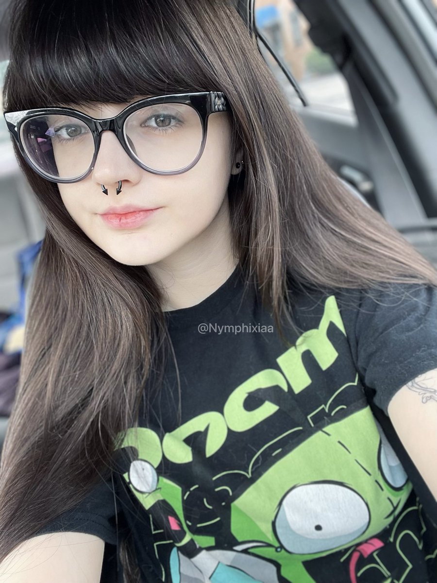 nymphixiaa's tweet photo. 🖤💚 https://t.co/piqreYuSWy