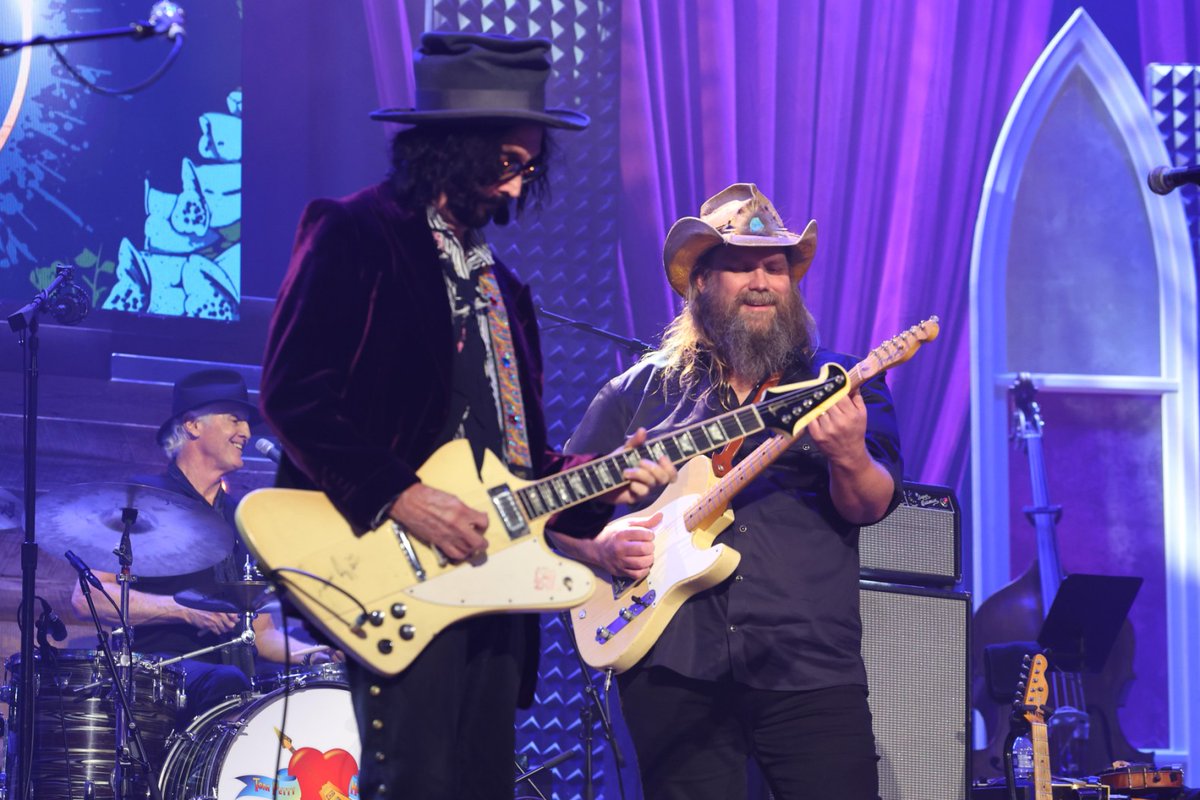 RollingStone's tweet photo. The Heartbreakers, With Chris Stapleton Singing, Need to Think About a Reunion Tour

Tom Petty's band reunited at the Americana Honors in Nashville earlier this week. It was too good to stop at three songs.

Read: https://t.co/DHeKvbKrrK https://t.co/TLiEvb3m6X