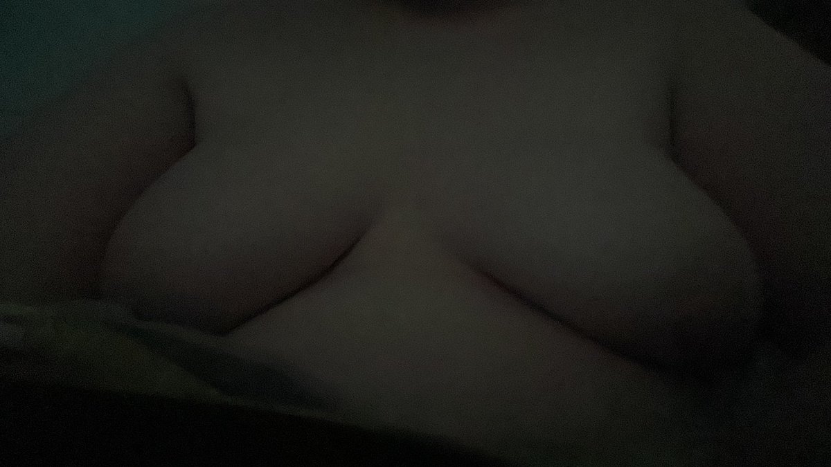 needypup18's tweet photo. sighhh… no one in my dms to spoil this horny pup for the right price 💔

#payme #buycontent #hornypuppy #sellingcontent #paypal https://t.co/K4Heb2DQhQ