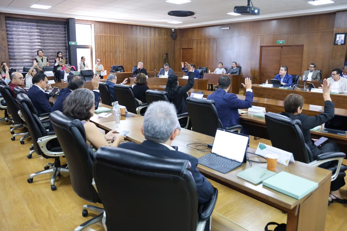 ANUIES's tweet photo. La #ANUIES lleva a cabo la sesión ordinaria de su Consejo de Universidades Particulares e Instituciones Afines #CUPRIA, en la Universidad Autónoma de La Laguna. Es encabezado por el Dr. Luis González Placencia y el rector de la UAL, Dr. Omar Lozano Cantú. https://t.co/uCHZN4FeqL