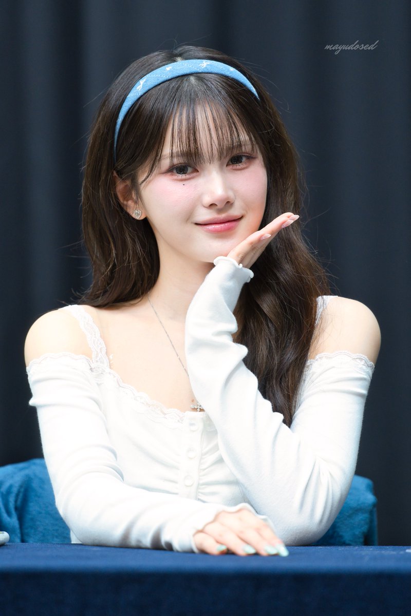 mayudosed's tweet photo. 260913 🧡유짱

우리 사랑하지 말아요
아직은 잘 모르잖아요 🎶

#tripleS #트리플에스 #トリプルS
#まゆ #マユ #Mayu
#마유 #髙麗真友 https://t.co/IFmQ6tMnjP