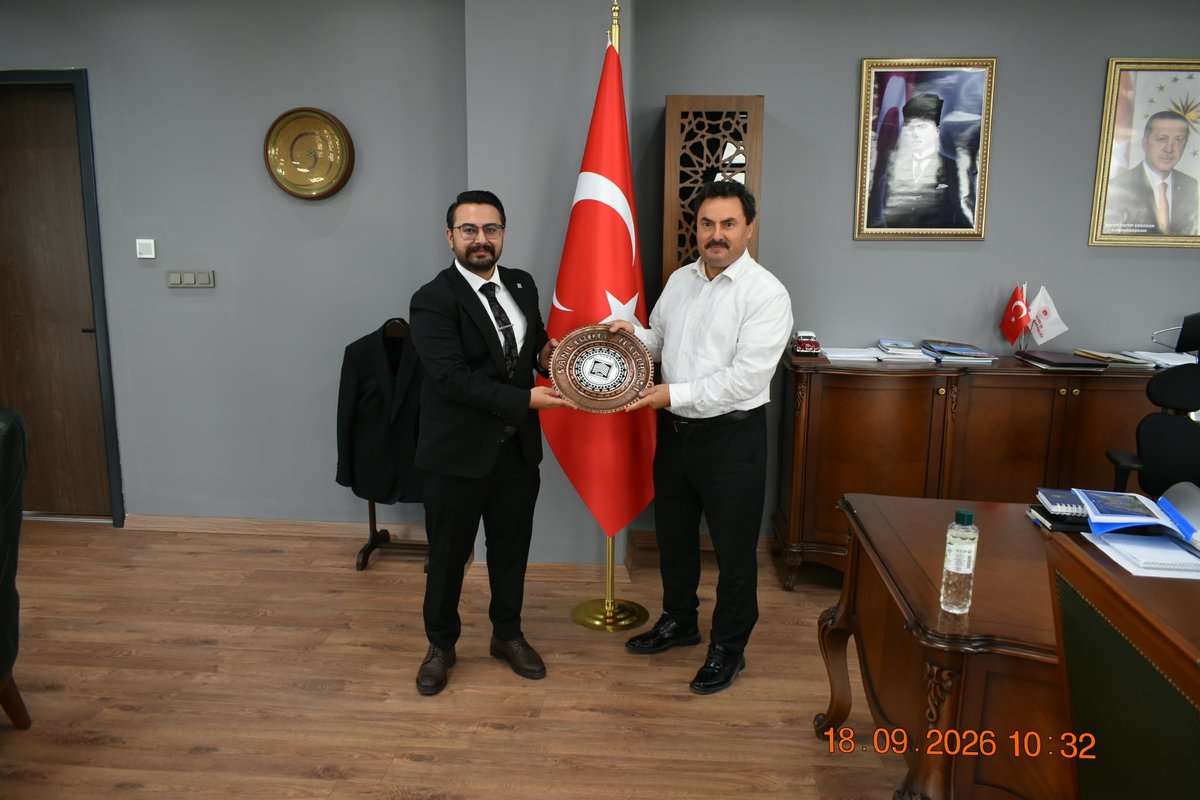 mersincsb's tweet photo. Yapı Denetim Kuruluşları Birliği Genel Başkanı Sayın Ramazan Fırat Toraman ve beraberindeki heyet, İl Müdürümüz Sayın Hasan Alan’ı makamında ziyaret etti.

Nazik ziyaretleri için
 kendilerine İl Müdümüz teşekkür etti. https://t.co/fKk6ozPdq6