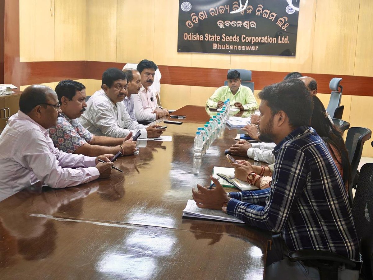 OSSCLtd's tweet photo. Tender Committee meetings were convened under the chairmanship of Managing Director, OSSC Ltd. to finalize the procurement of quality seeds of key Agricultural crops &amp; Horticultural Crops (Potato, Onion, Garlic Bulbs, Coriander &amp; Fenugreek) for supply during Rabi 2026-27.
#OSSC https://t.co/G18tcrFJRu