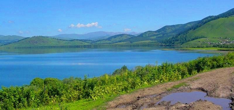 KivuAlerte24's tweet photo. 🚨🇨🇩 RDC : Les FARDC reprennent une colline stratégique dans le Masisi, avec une vue directe sur le lac Kivu. Cette position permettrait de surveiller les mouvements sur le lac.

À Lubero, un convoi de l’RDF aurait été pris en embuscade à Bunyatende. Aucun survivant signalé. https://t.co/oi4dH6mO6A