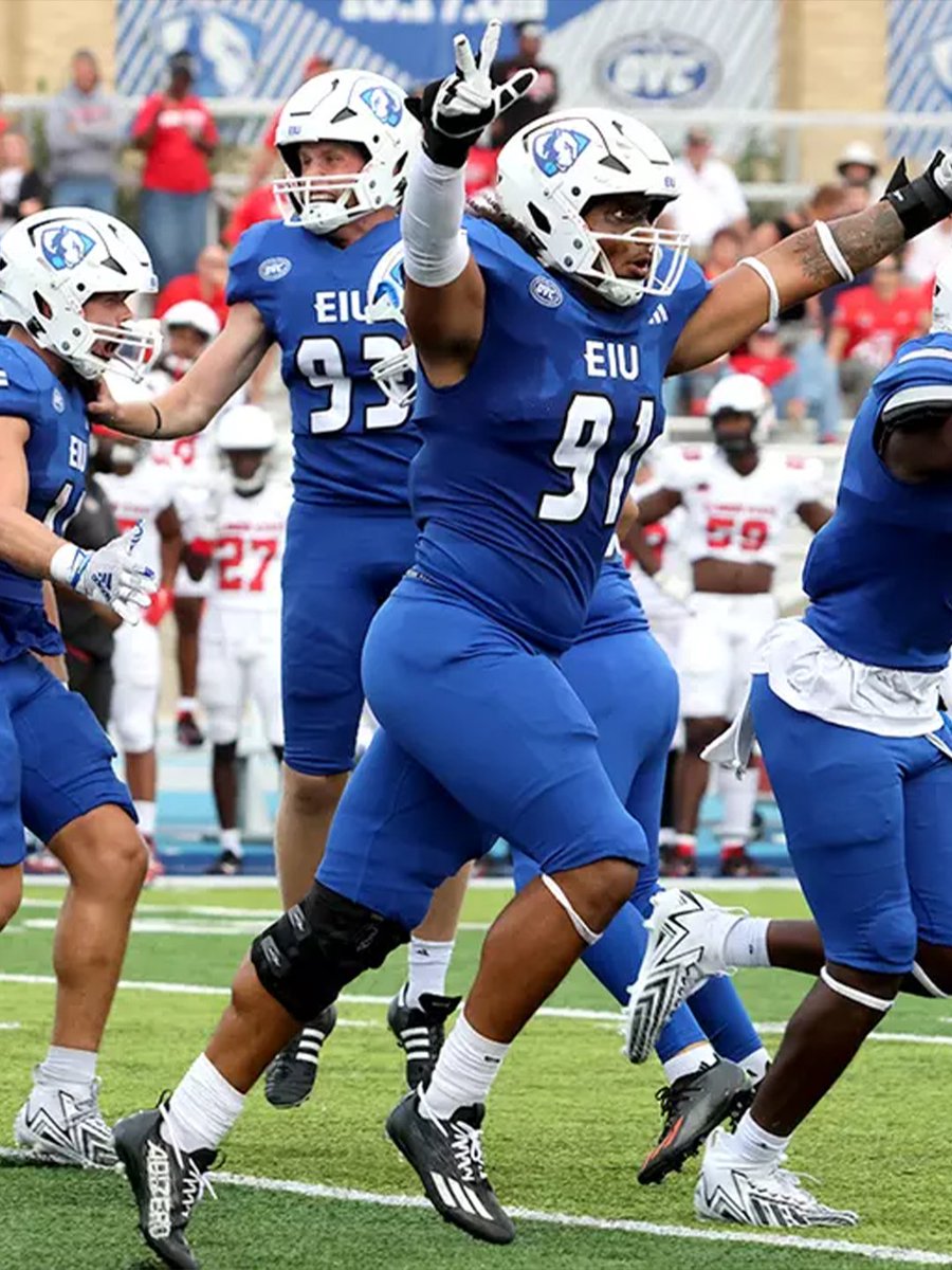 OVCSports's tweet photo. This Saturday, @EIU_FB squares off against Illinois State in the 114th edition of the Mid-America Classic🏈

📺 https://t.co/FgnzN1xWAY 

#OVCit | #WeNotMe https://t.co/HWkklfba2U