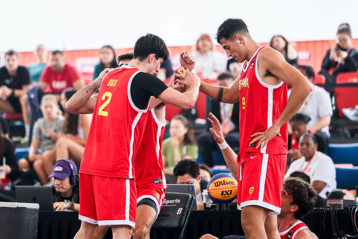 baloncestoSDP's tweet photo. 🇪🇸 La selección española U23 de 3x3 de Jordi Boix cae ante Nueva Zelanda (20-15) y Letonia (18-12) y finaliza su participación en el Mundial.

¡Te esperamos con los brazos abiertos, Jordi! 💙

#25AñosCDP #SomosSDP https://t.co/oiYZWpDySi