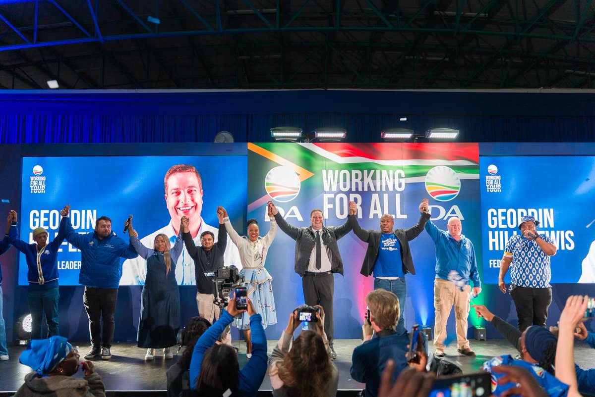 Our_DA's tweet photo. Thank you, Ekurhuleni. 💙

The message is clear. Now the choice is yours.🗣️

On the 4th of November, choose to vote for safer communities. Choose reliable services. Choose a government that is ready to build more working municipalities.🗳️

Only you can take the first step by voting for change, only with your help can we get Ekurhuleni working for all!📈
