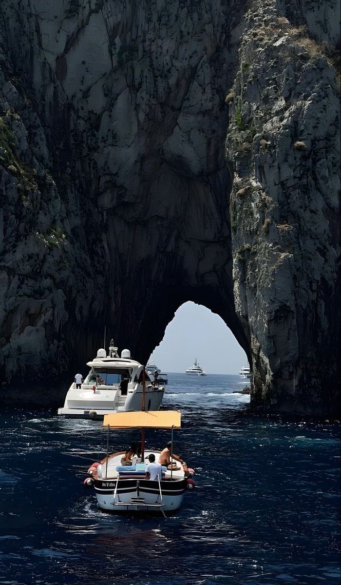 onllycutestuff's tweet photo. Capri, Italy https://t.co/15afDHo2Fy