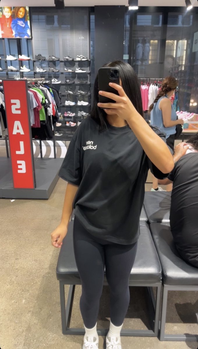 DaStrokercf's tweet photo. Who wants to Ft and jerk to Adrianna together. Dm https://t.co/evIsHRdEom