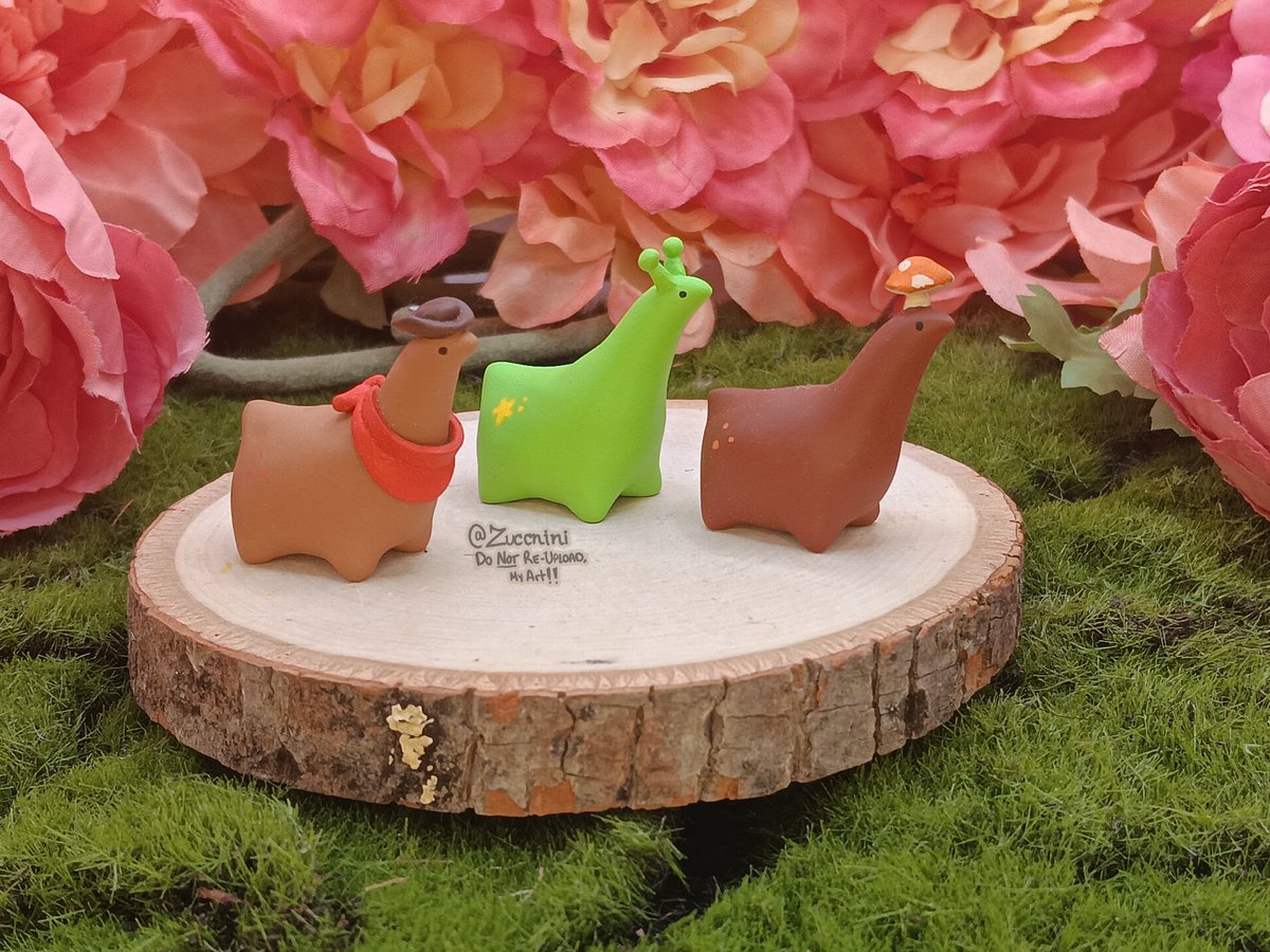 zuccnini's tweet photo. I made some new sculptures, you can find them here:
https://t.co/Lw5P6ska7W https://t.co/zfYX1kcHwZ