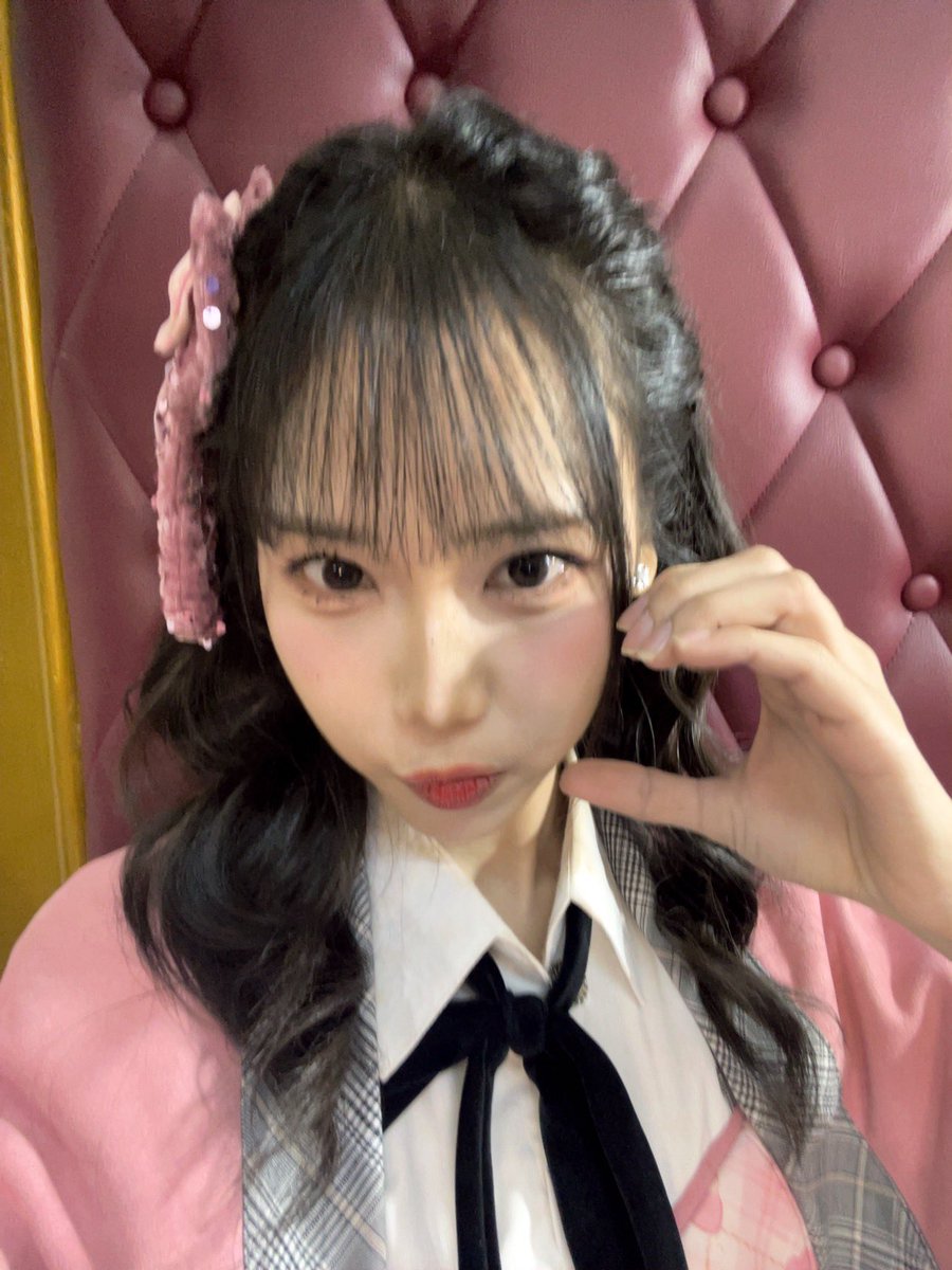 AR_LanaJKT48's tweet photo. Terimakasih sudah merayakan STS lana hari inii!!! Jujur aku lagi lagi gabisa berhenti bilang terimakasih ke kalian, Terimakasih sudah ber usaha yaa sampai sejauh ini, KERENN BANGET!!! WAWW bangett!! Jujur udh kangen Show lagi apalagi ngeliat kalian semua tadi seneng, Aku ikut seneng🥹🥹🥹🩷🩷🩷. 
Sekarang waktunya istirahat ya, yang langsung perjalanan pulang jauh hati hatii okey, semoga pulang dengan hati yang full, Sama seperti lanaa, ENGGAK SABAR BERTEMU LAGII!! Terimakasih banyak🩷🩷🥹, (Vlog besok aku up ya🩷🫶🏻)