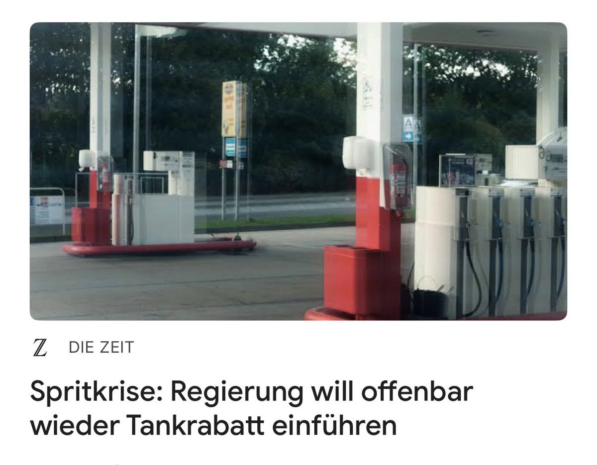 UlrichSchneider's tweet photo. Sie sind nicht lernfähig. Der letzte #Tankrabatt kostete den Bund bei 16,7 Cent/l in den 2 Monaten 1,6 Mrd. und brachte wie schon der Rabatt 2022: nichts. Rausgeschmissenes Geld an die, die es nicht brauchten, zu wenig für eine echte Entlastung am unteren Ende der Einkommensskala https://t.co/VfvUYzLWRB