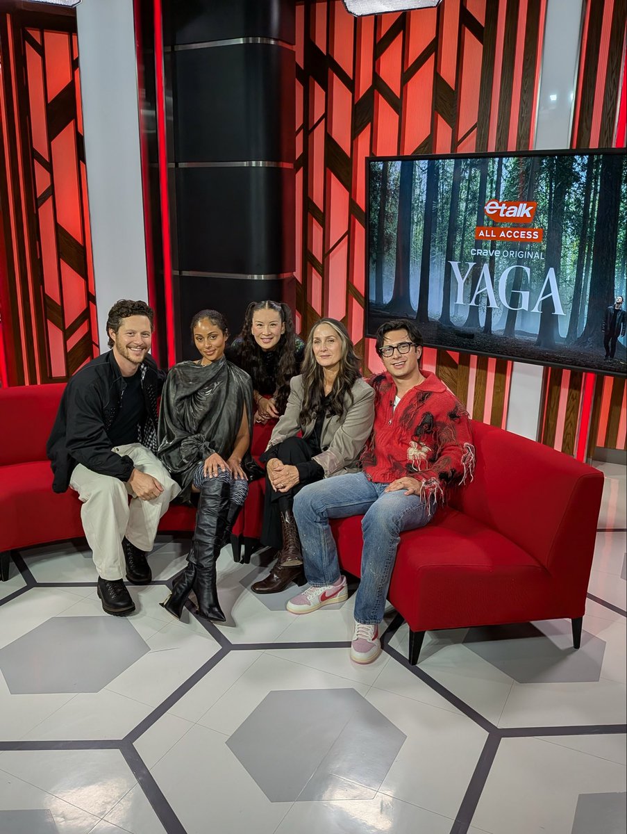 hudsonwupdates's tweet photo. Hudson Williams with Noah Reid, Carrie-Anne Moss and Clark Backo for @etalkCTV! (via etalkctv) 

“It's looking spooky in here!! 👀 Lainey sat down with the 'YAGA' cast in the Etalk studio to talk all about the upcoming Crave series. 

 Noah Reid, Clark Backo, Carrie-Anne Moss and Hudson Williams just premiered the series at TIFF last night. Stay tuned for the full conversation coming soon.”