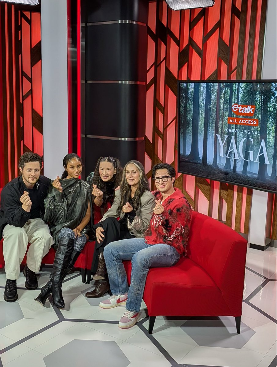 hudsonwupdates's tweet photo. Hudson Williams with Noah Reid, Carrie-Anne Moss and Clark Backo for @etalkCTV! (via etalkctv) 

“It's looking spooky in here!! 👀 Lainey sat down with the 'YAGA' cast in the Etalk studio to talk all about the upcoming Crave series. 

 Noah Reid, Clark Backo, Carrie-Anne Moss and Hudson Williams just premiered the series at TIFF last night. Stay tuned for the full conversation coming soon.”