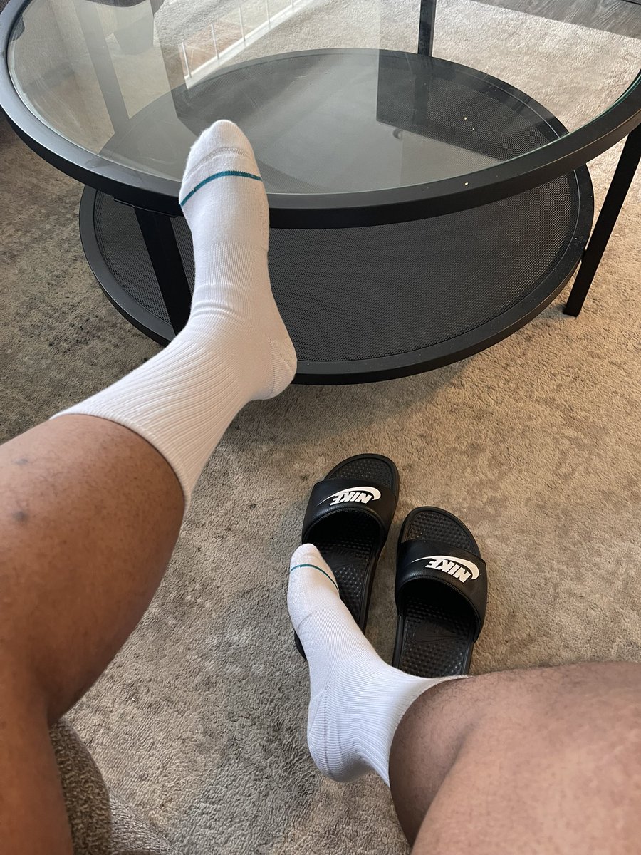 blacksocksguy's tweet photo. https://t.co/BYOZCPec9f