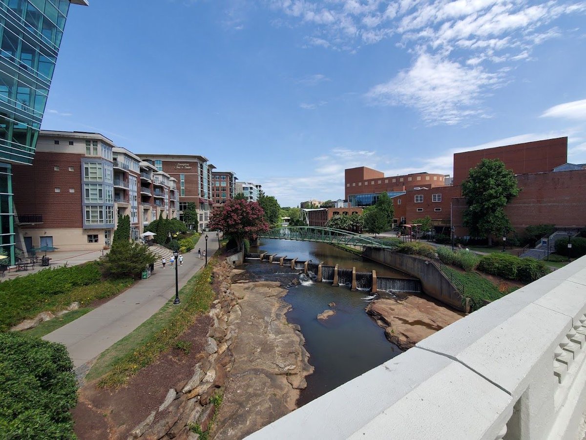 MoveZen's tweet photo. We would deeply appreciate your vote for our Best Property Manager of York County SC!  We work extremely hard to bridge the gap between owners and renters, and we hope it shows in earning your vote.  Best to search for MoveZen or property management.  Thank you! https://t.co/4K7L1PZ3VE