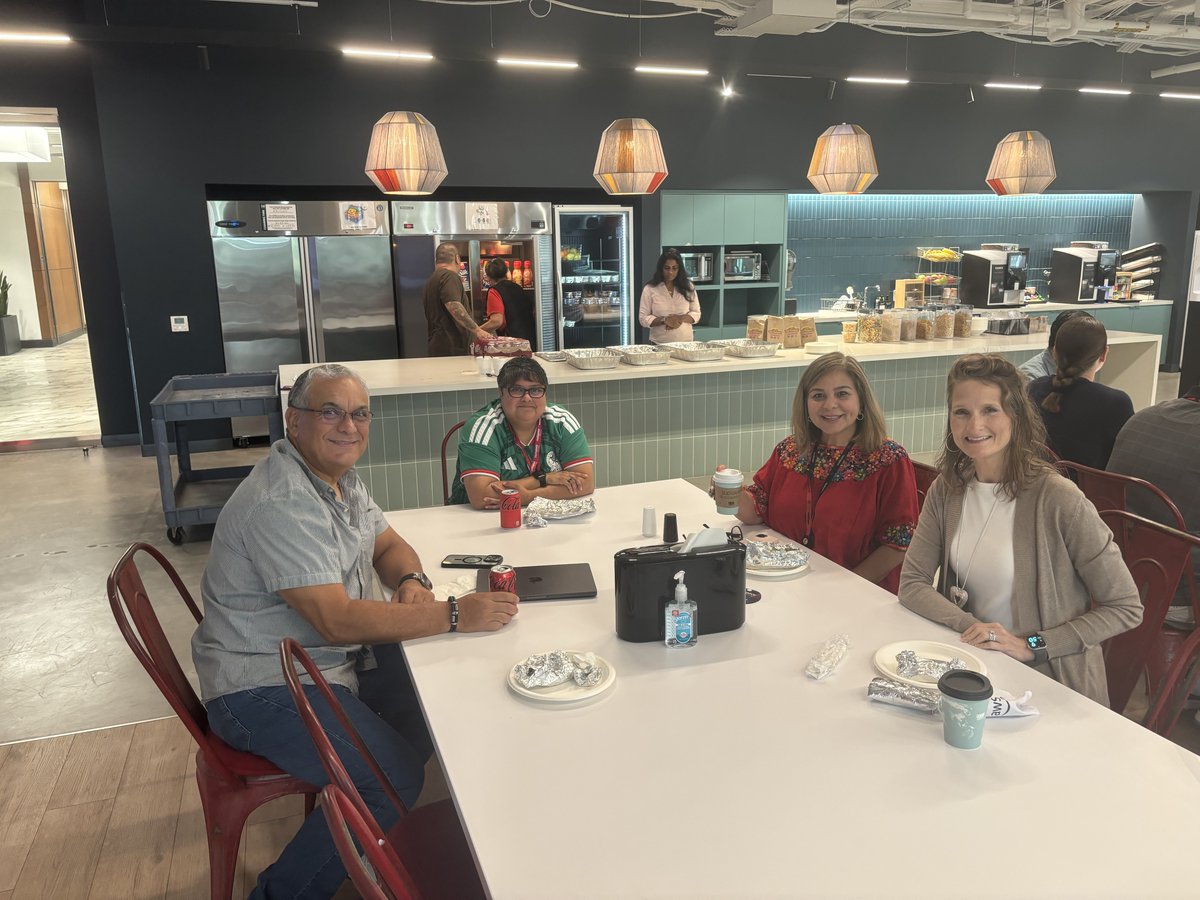 Rackspace's tweet photo. To mark #HispanicHeritageMonth, Rackers at our San Antonio HQ gathered for breakfast tacos and a moment of recognition. ❤️ With deep roots in San Antonio, we’re proud to celebrate the Hispanic and Latino cultures and contributions woven into the community we call home. https://t.co/7niLucpFMK