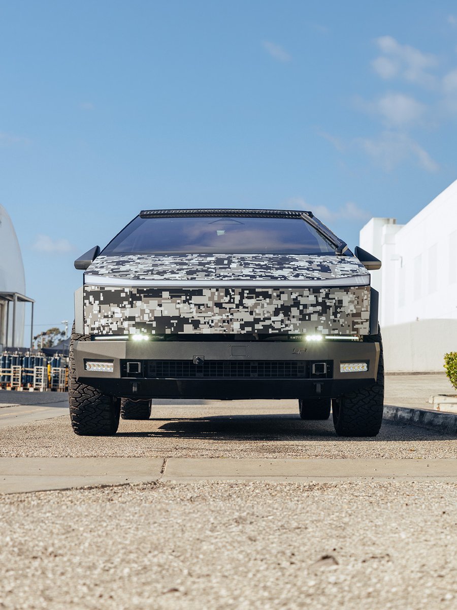 UnpluggedTesla's tweet photo. Real steel, front to back.

HD front bumper. HD rock sliders. HD rear bumper with integrated side steps. Chassis mounted, satin black powder coat, hi-lift and recovery points built in.

Direct bolt-on, fully reversible. Fits Tesla Cybertruck. https://t.co/3Q3igEAdvd