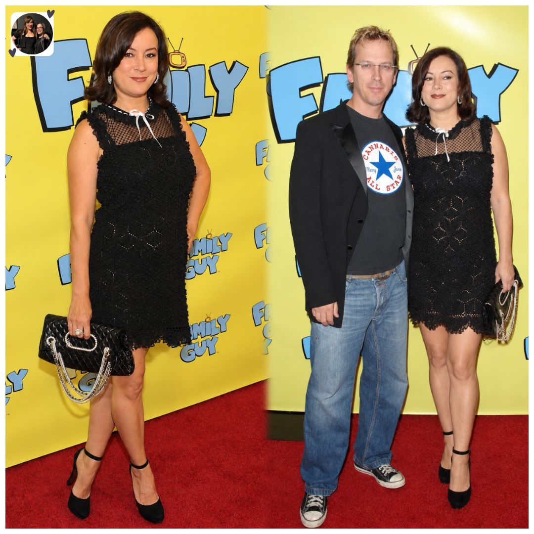 timeless_tilly's tweet photo. 🗓️ 𝙊𝙣 𝙏𝙝𝙞𝙨 𝘿𝙖𝙮 🗓️
Jennifer Tilly and Phil Laak attended the Family Guy Pre-Emmy Celebration at Avalon on September 18, 2009.

#jennifertilly #actress #familyguy #fanpage #phillaak @JenniferTilly https://t.co/xVTcf4Ahc6