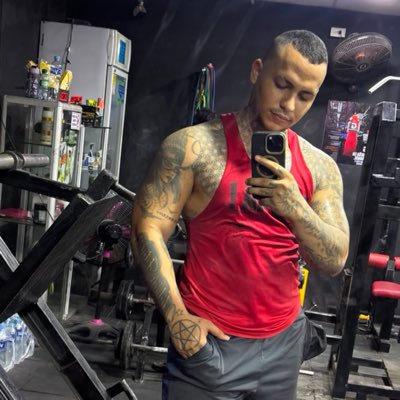 MrsEscorcia42's tweet photo. #NewProfilePic https://t.co/KbSoZ0EtGW
