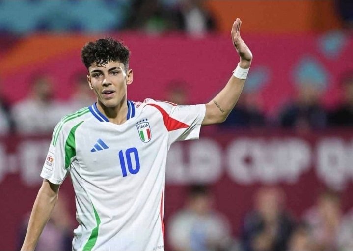 De_Lonah_'s tweet photo. 🚨🇮🇹 #BorussiaDortmund talent #SamueleInacio will play for Italy and not Brazil, confirmed.

Decision made as he’s in the list for Italy under Roberto Mancini.

As reported by @FabrizioRomano https://t.co/NXQiGTRhu2