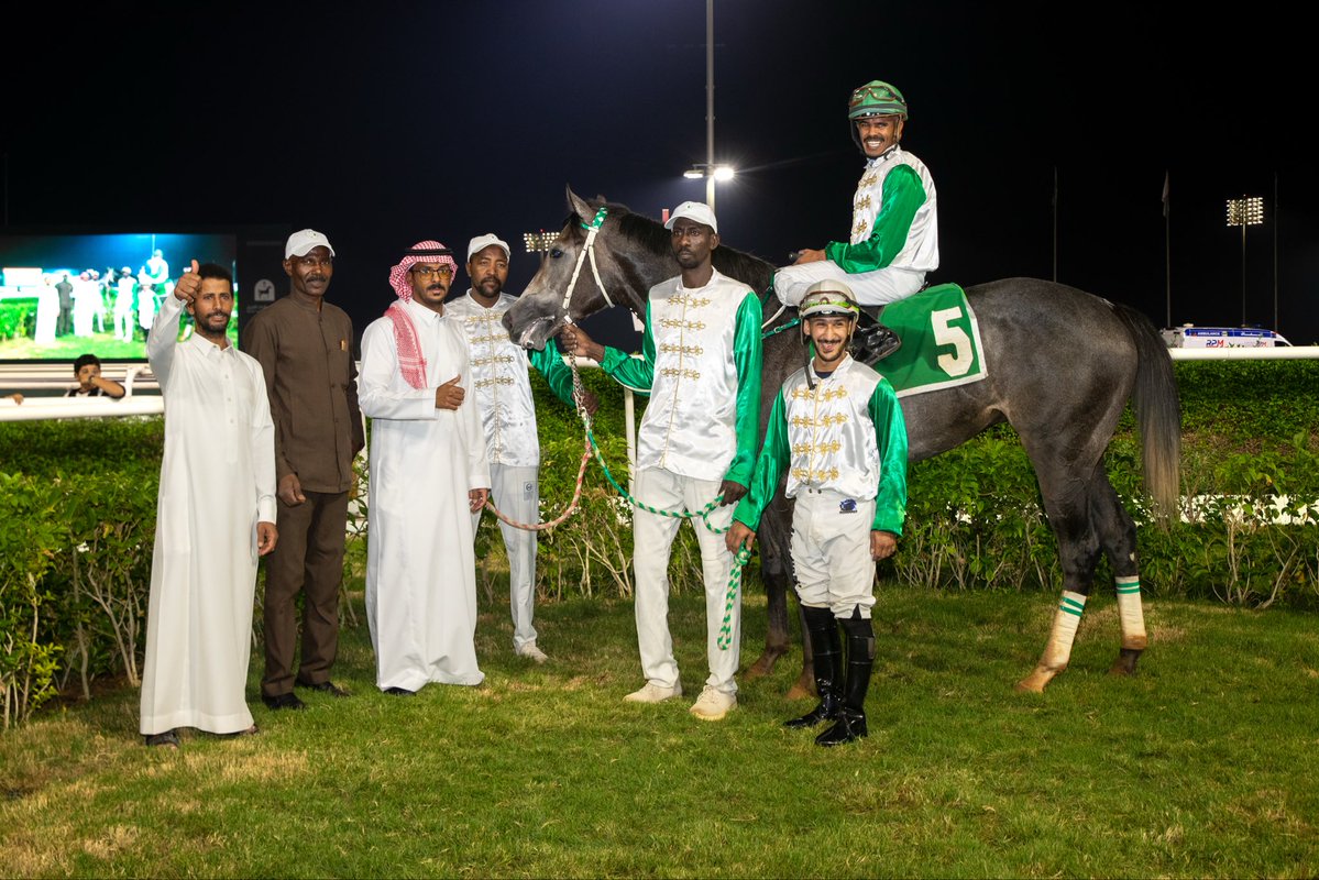 alareen_racing's tweet photo. البطل "فاروق"🥇

بشعار الشيخ عبدالله حمود المالك الصباح.

يحقق كأس بطولة السرعة للحصن 🏆 
على مسافة 1200 متر ويضيف انتصاره السادس في سجله السباقي، تدريبات عبدالله السدراني، وبقيادة الخَيّال العالمي محمد الدهام 

ألف مبروك 👏🏻

#العرين_ريسينق https://t.co/Ahh5ecpt1t