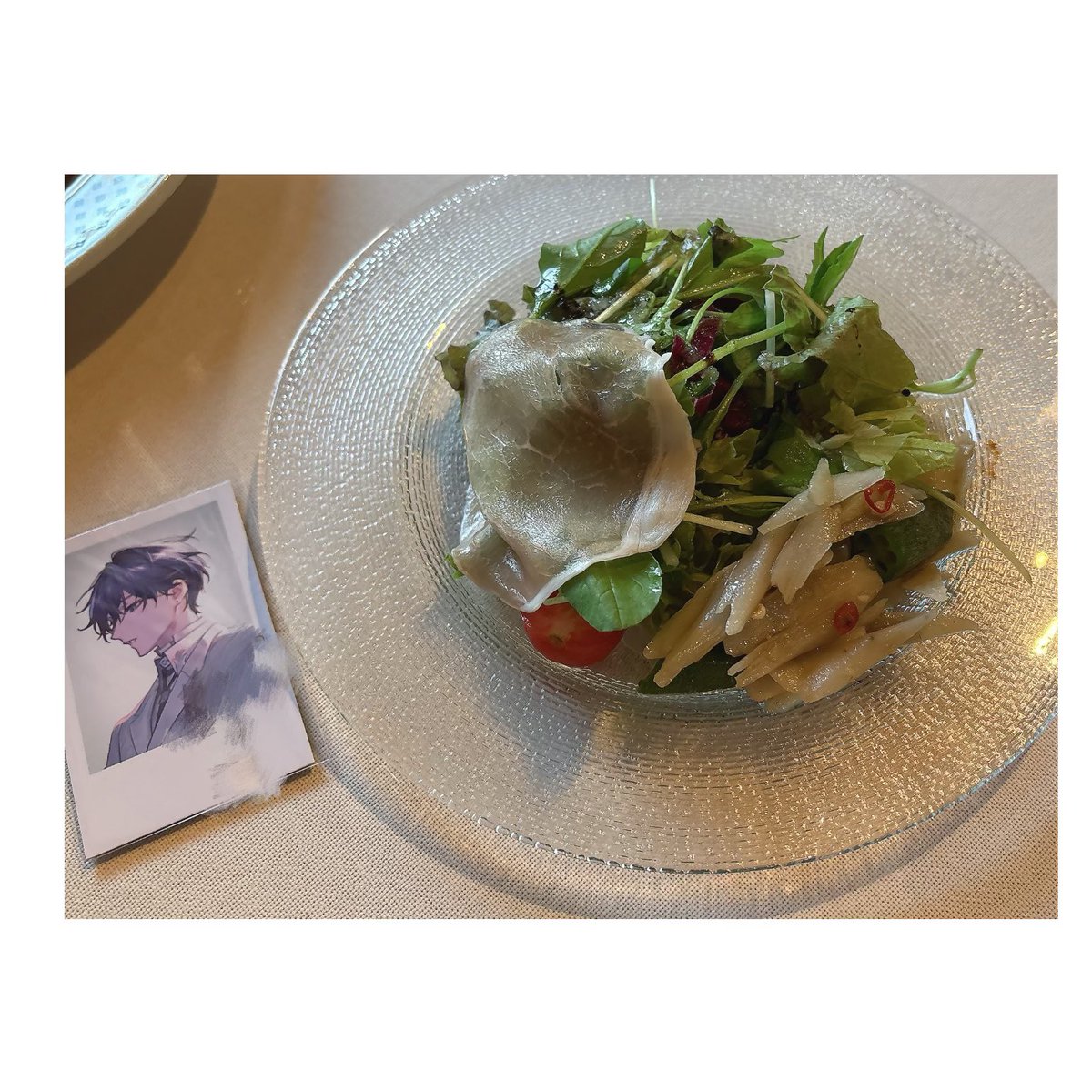Tamuta_Kuu's tweet photo. ⛰️🎹の深夜スペース非常に助かる
昨日初めてチェキを持っておでかけした
草(サラダ)と山田

#山田のエゴサーチ https://t.co/16VGYVziOR