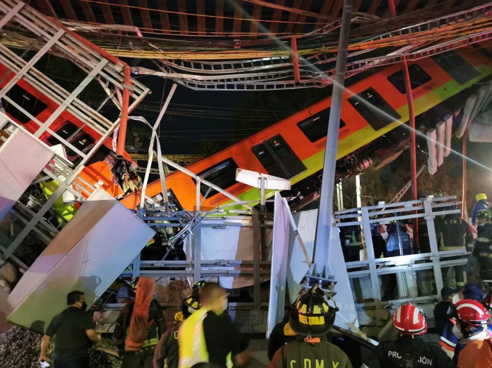 AlejandraAL2017's tweet photo. @AndreaChavezTre @Claudiashein "Cientifica" a la que se le cayo un metro y NUNCA se hizo responsable. https://t.co/aIKho2Ax0y