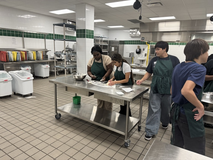 IowaColonyHS's tweet photo. From Flour to Fresh-Baked! Our Culinary students got their hands in the dough today as they learned the art and science of making bread from scratch! From mixing and kneading to watching their dough rise, our students are gaining real-world culinary skills. #TrailBlazed https://t.co/LzmoYyLZdi