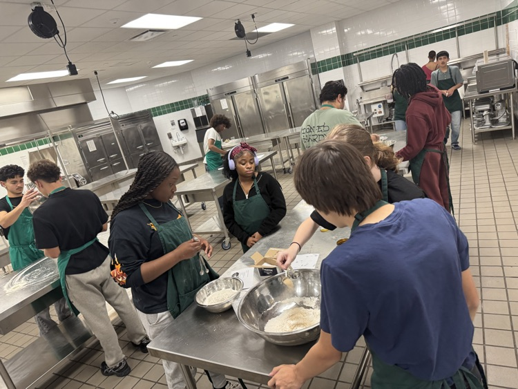 IowaColonyHS's tweet photo. From Flour to Fresh-Baked! Our Culinary students got their hands in the dough today as they learned the art and science of making bread from scratch! From mixing and kneading to watching their dough rise, our students are gaining real-world culinary skills. #TrailBlazed https://t.co/LzmoYyLZdi