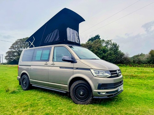 UKVWCampers's tweet photo. Ad: For Sale - VW transporter T6 camper van with pop top - DSG 204BHP....... NO VAT! https://t.co/86Cz7fb3mm <<--More #VWCamper #CamperVan https://t.co/S44LY7Kj4O