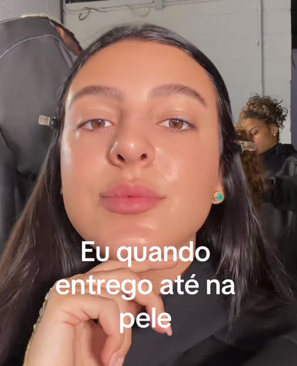 PortalBabados's tweet photo. 🚨Antonela Braga em nova publicação: “Eu quando entrego até na pele” QUE GATA 👏🏽❤️ https://t.co/3hAZr3ccQm