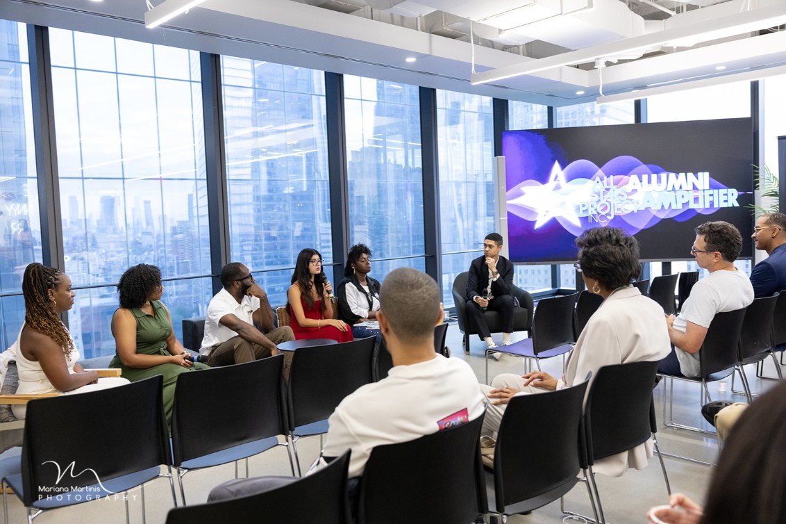 AllStarsProject's tweet photo. Our inaugural Alumni Influencer Forum brought alumni leaders, trustees, board members, partners &amp; staff together for a conversation about leadership, opportunity &amp; impact. At the center: alumni building careers, strengthening communities and creating change. ✨#AllStarsAlumni https://t.co/8SAKARtbLG