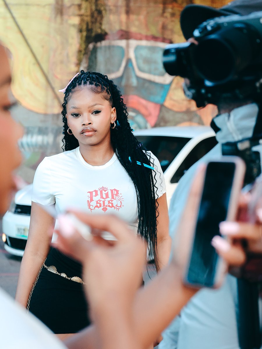 ForYourEyezzz's tweet photo. 🎬 BTS: Pretty Girls Run Soft Life Sundaze 

[ 📸: sabi_girl_rockstar ] https://t.co/CWhJM0xUmI
